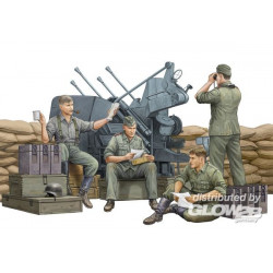 German Anti-Aircraft Gun Crew 