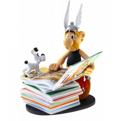 Asterix sitzt auf Bücherstapel * Neuauflage*